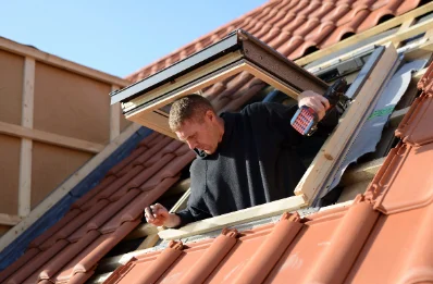Pose de fenêtres de toit Velux à Phlin